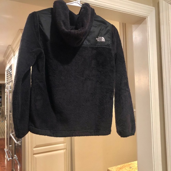 Black Northface fuzzy jacket - Picture 3 of 4